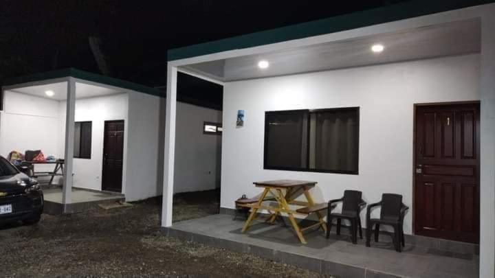 Bari Campings Resort Puerto Viejo de Talamanca Esterno foto